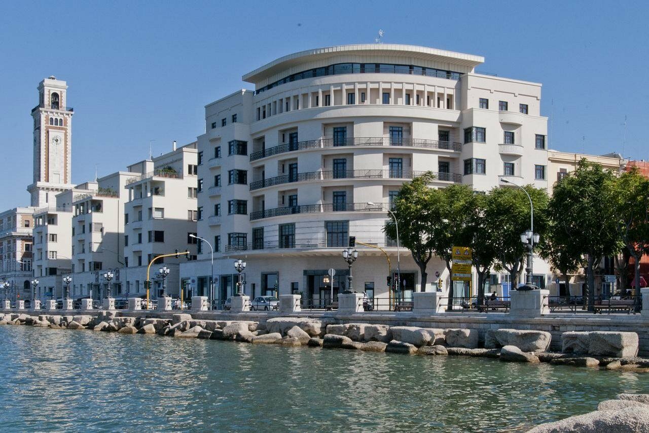 Jr Hotels Bari Grande Albergo Delle Nazioni Exteriör bild